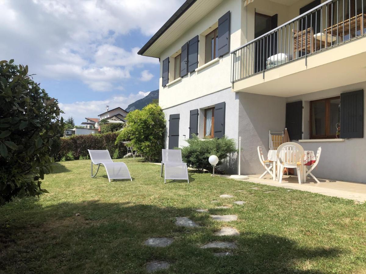 Appartement Dans Villa Acces Prive Au Lac Veyrier-du-Lac Buitenkant foto